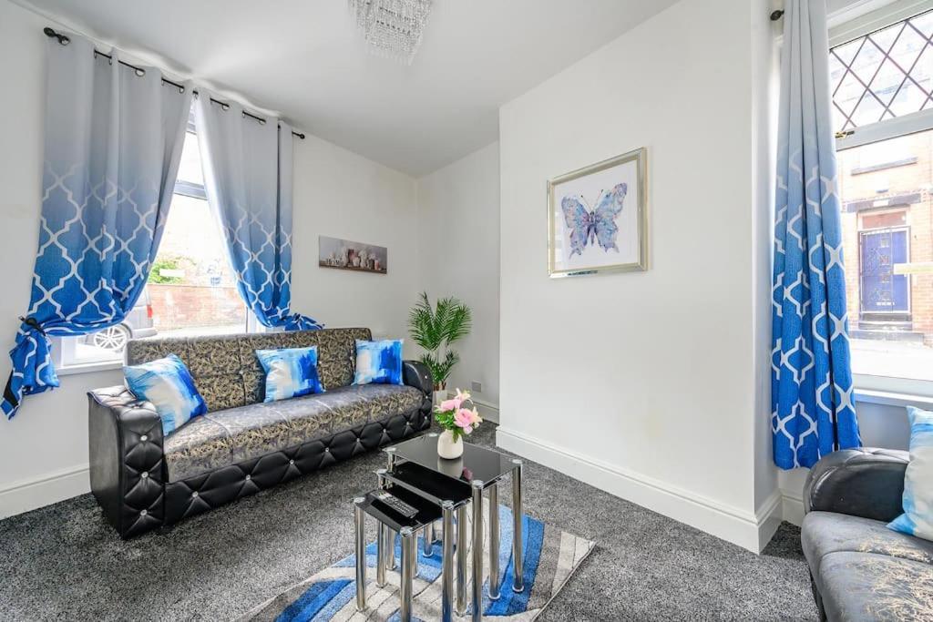 -16Pt- For Your Relaxed & Cosy Stay & Free Parking Leeds  Exteriér fotografie